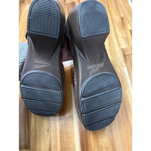 Dankso Womens Brown Suede Mary Janes Clogs Style #9808357800 Size 39 (8.5/9) - Picture 5 of 8